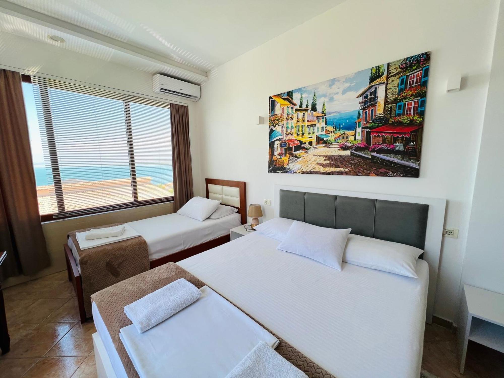 Iart Residence Shiroka Ngoại thất bức ảnh