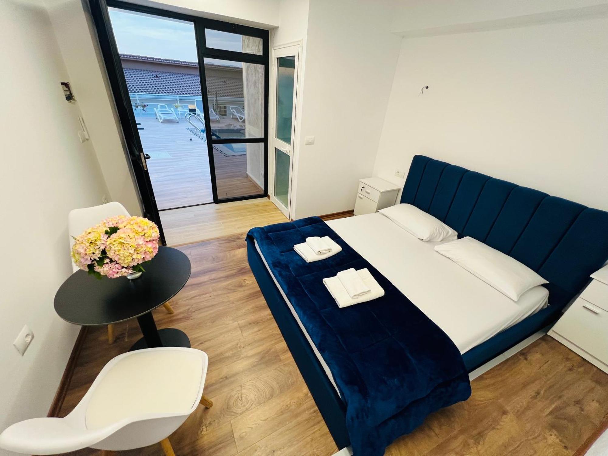 Iart Residence Shiroka Ngoại thất bức ảnh