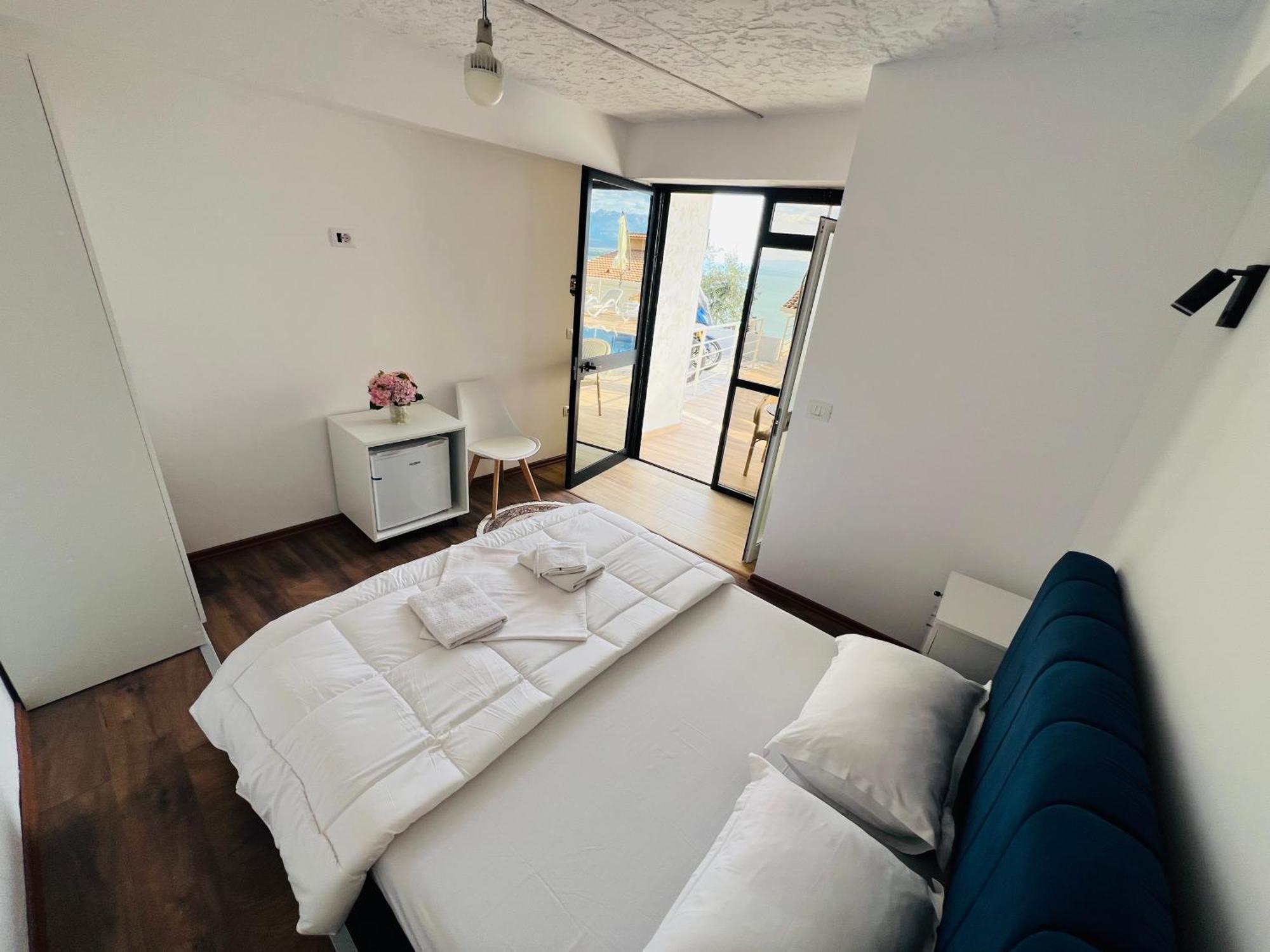 Iart Residence Shiroka Ngoại thất bức ảnh